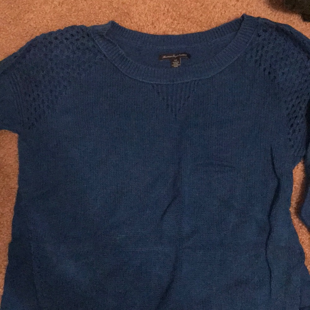 American eagle sweater
